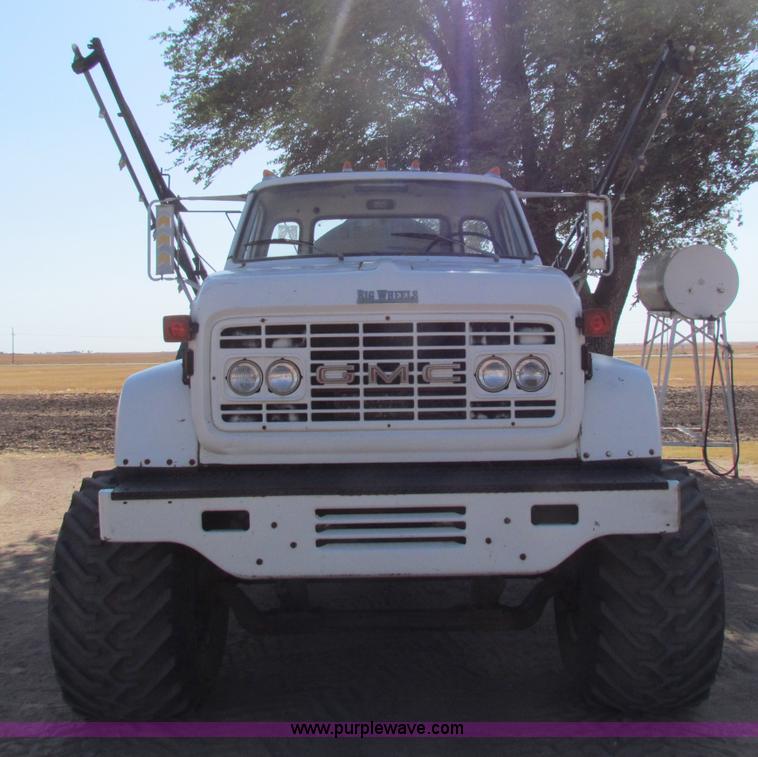 image for item B7363 1974 GMC Big Wheels 7500 sprayer