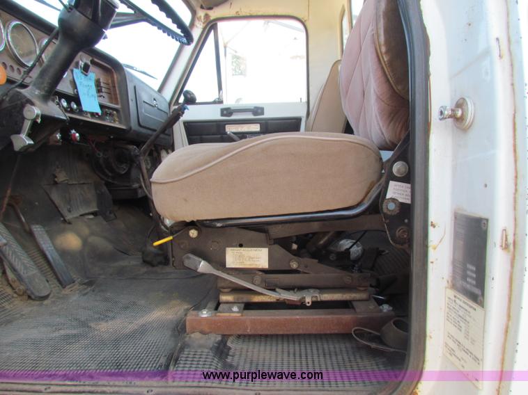 image for item B7363 1974 GMC Big Wheels 7500 sprayer