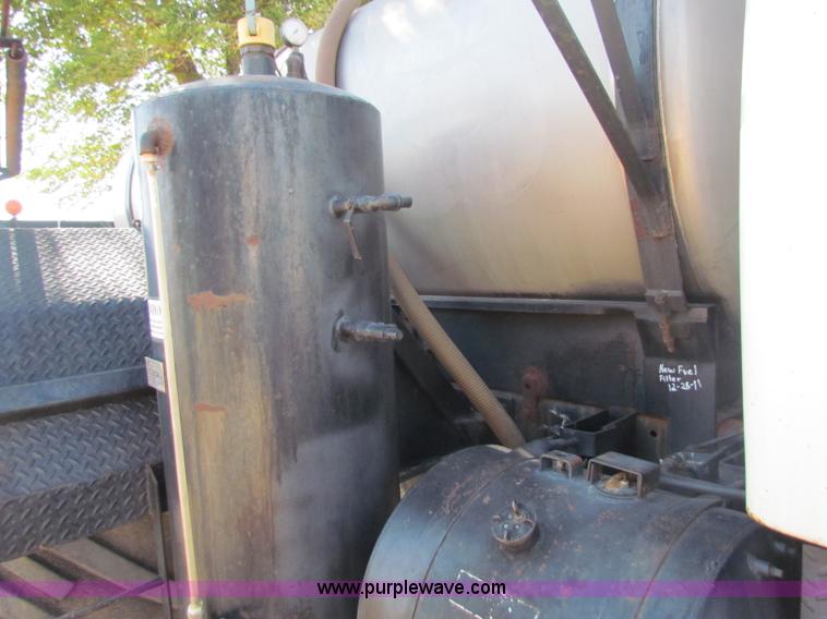 image for item B7363 1974 GMC Big Wheels 7500 sprayer