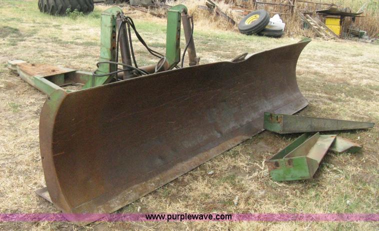 image for item B8034 John Deere 12' blade