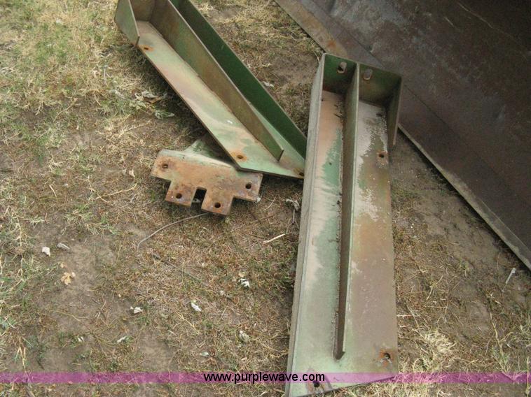 image for item B8034 John Deere 12' blade