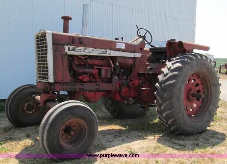 image for item C2430 Farmall 1206 tractor