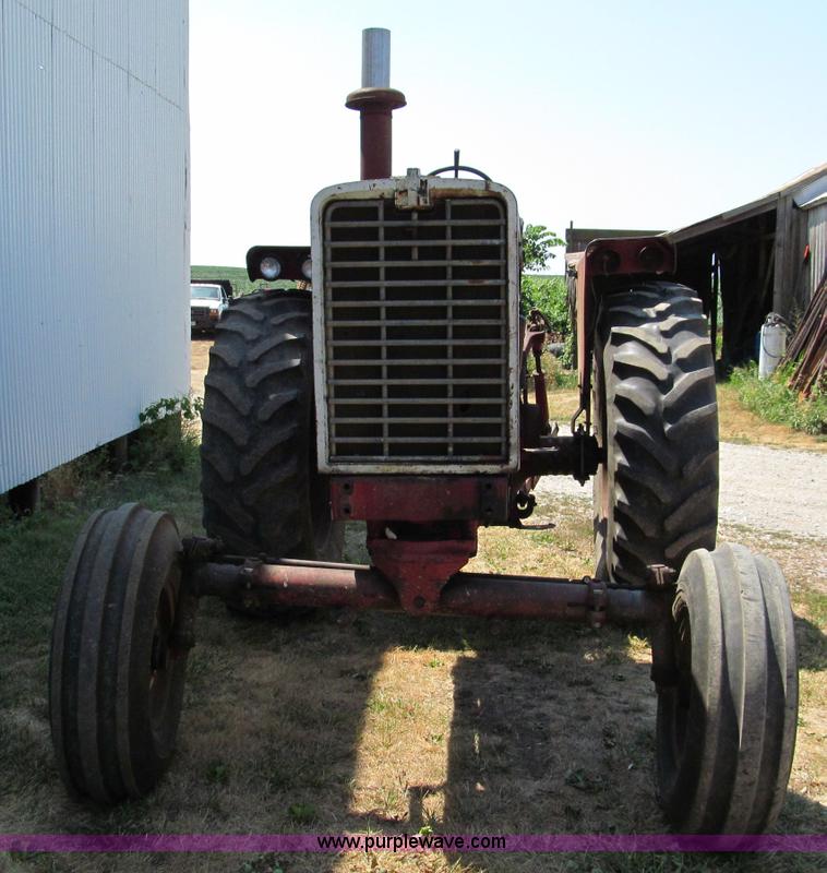 image for item C2430 Farmall 1206 tractor