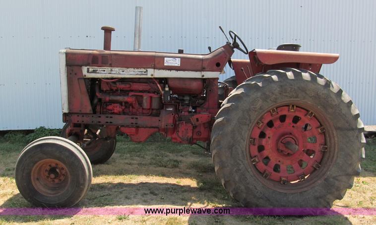 image for item C2430 Farmall 1206 tractor