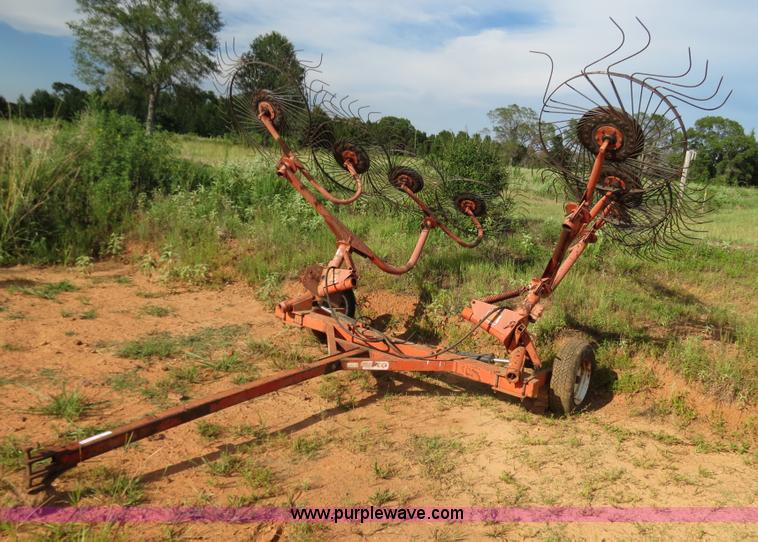 image for item C9727 Befco eight wheel V rake