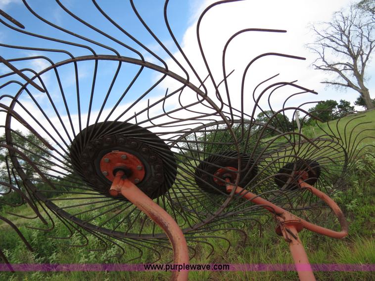 image for item C9727 Befco eight wheel V rake