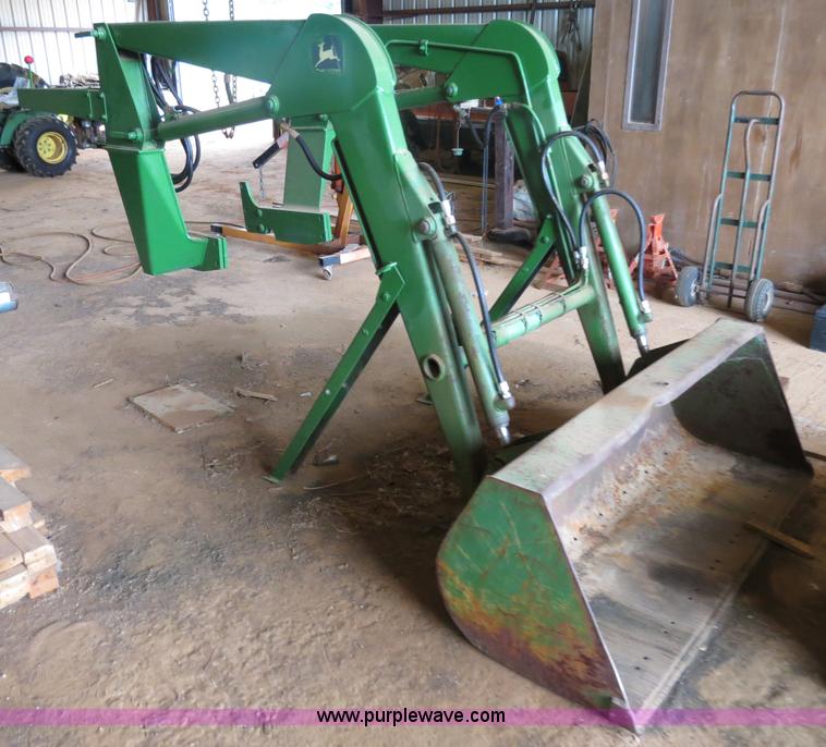 image for item C9732 John Deere 175 loader