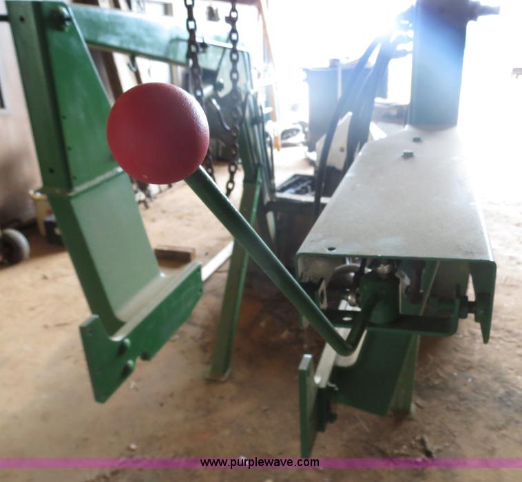 image for item C9732 John Deere 175 loader