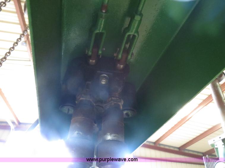 image for item C9732 John Deere 175 loader