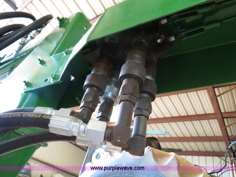 image for item C9732 John Deere 175 loader