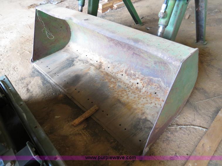 image for item C9732 John Deere 175 loader
