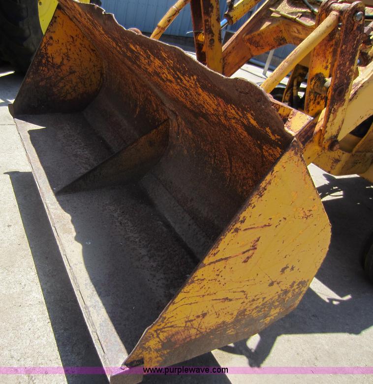 image for item D2048 Massey-Ferguson 30B tractor