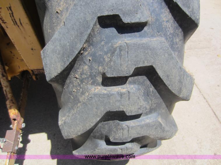 image for item D2048 Massey-Ferguson 30B tractor