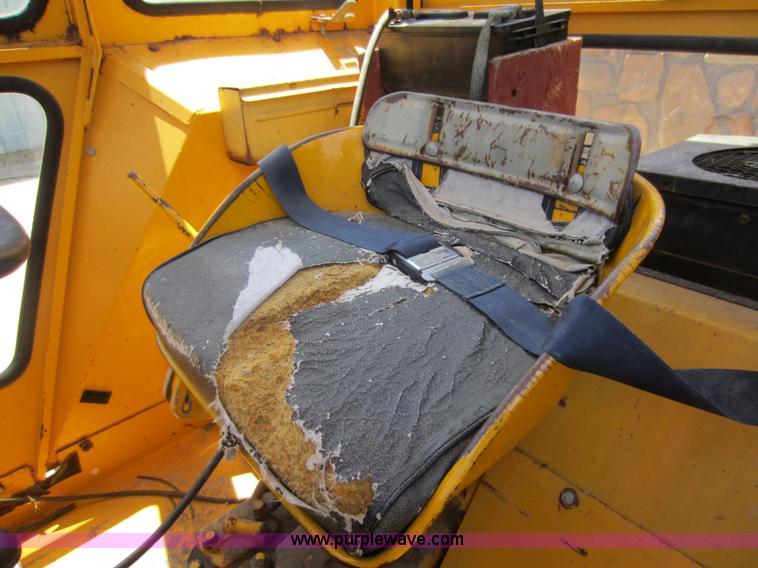 image for item D2048 Massey-Ferguson 30B tractor