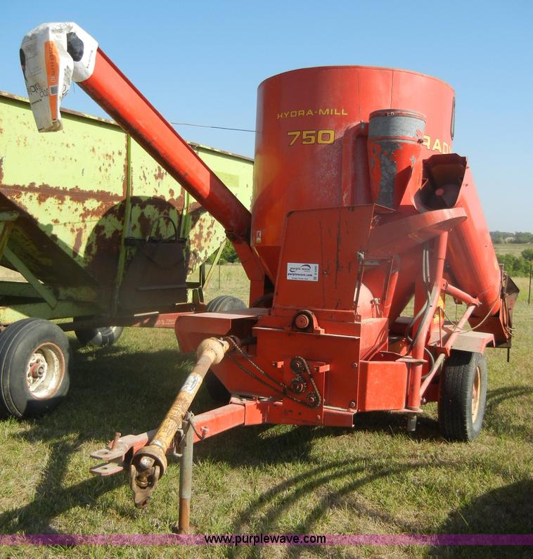 image for item D4292 Brady Hydra-Mill 750 feeder