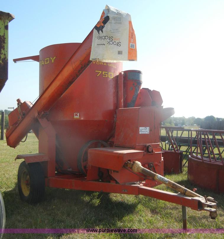 image for item D4292 Brady Hydra-Mill 750 feeder