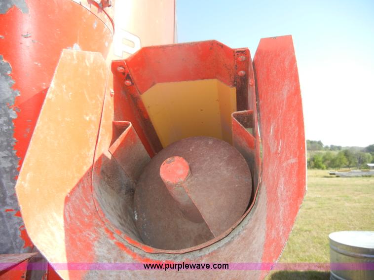 image for item D4292 Brady Hydra-Mill 750 feeder