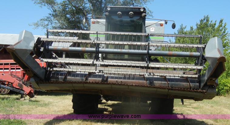 image for item D4296 1986 Gleaner M3 RWA combine