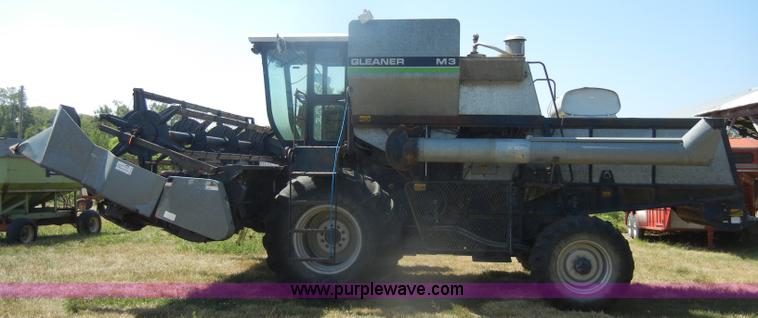 image for item D4296 1986 Gleaner M3 RWA combine