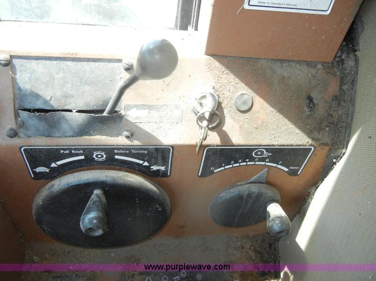 image for item D4296 1986 Gleaner M3 RWA combine