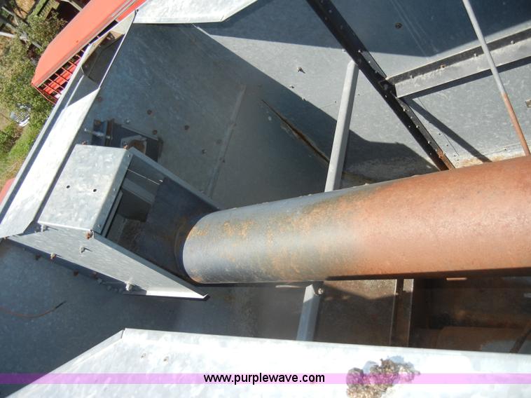 image for item D4296 1986 Gleaner M3 RWA combine