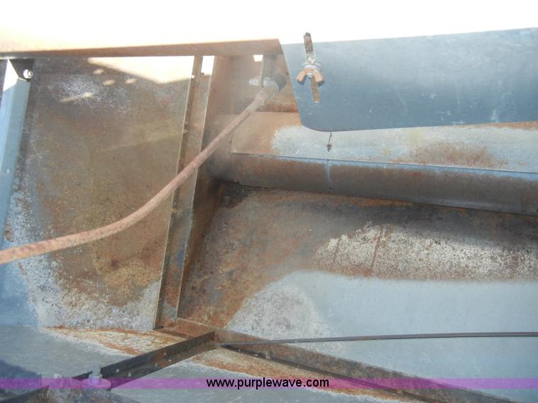 image for item D4296 1986 Gleaner M3 RWA combine