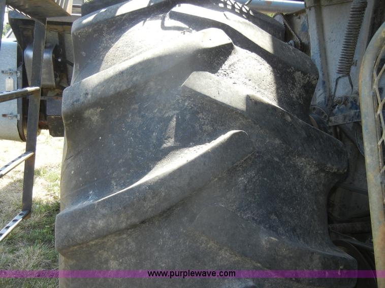 image for item D4296 1986 Gleaner M3 RWA combine