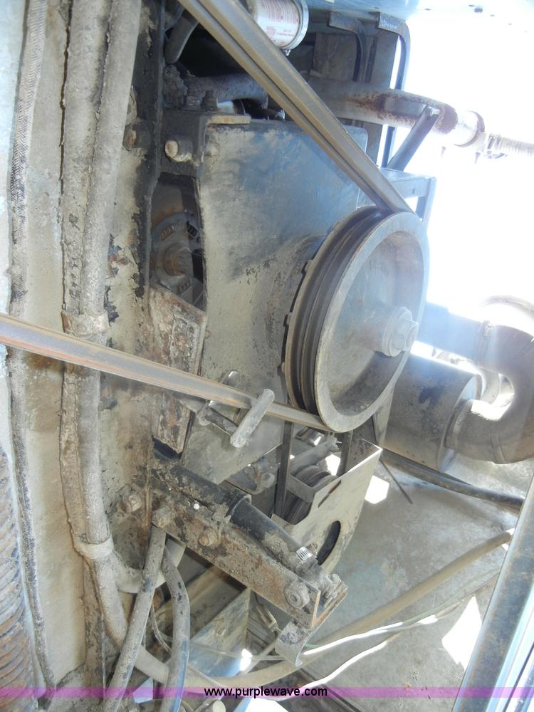 image for item D4296 1986 Gleaner M3 RWA combine