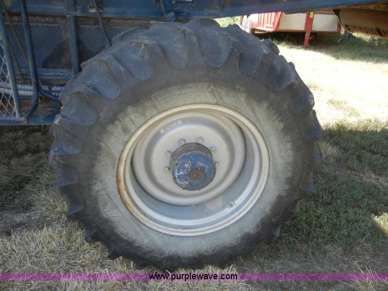 image for item D4296 1986 Gleaner M3 RWA combine