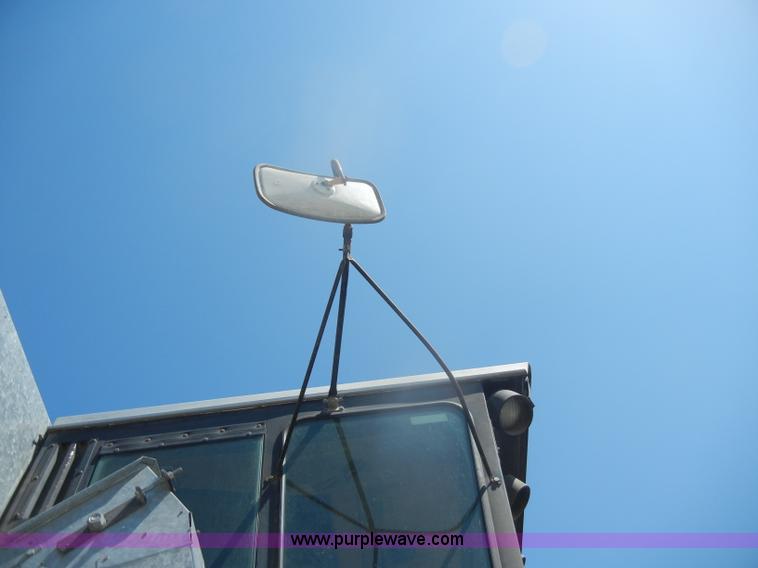 image for item D4296 1986 Gleaner M3 RWA combine