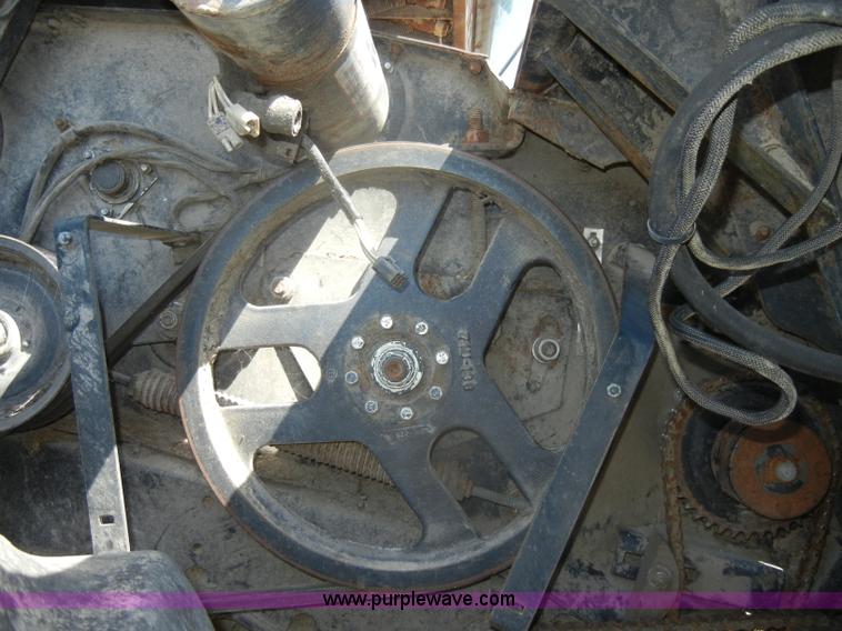 image for item D4296 1986 Gleaner M3 RWA combine