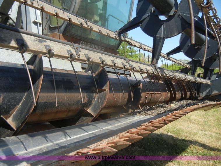 image for item D4296 1986 Gleaner M3 RWA combine