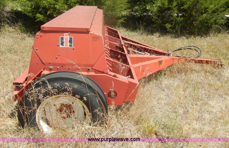 image for item D4298 International 5100 drill