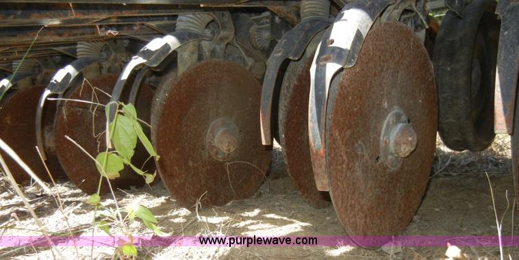 image for item D4298 International 5100 drill