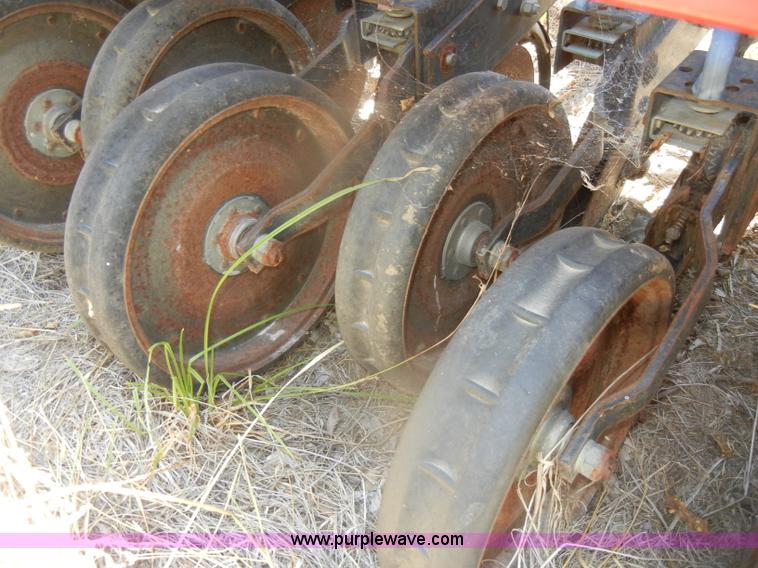 image for item D4298 International 5100 drill