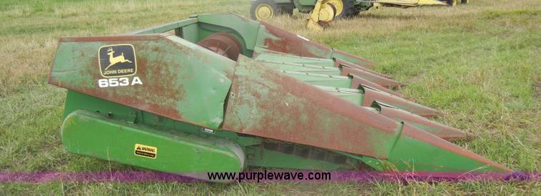 image for item D4318 John Deere 653A six row header