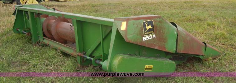 image for item D4318 John Deere 653A six row header