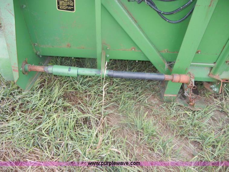 image for item D4318 John Deere 653A six row header
