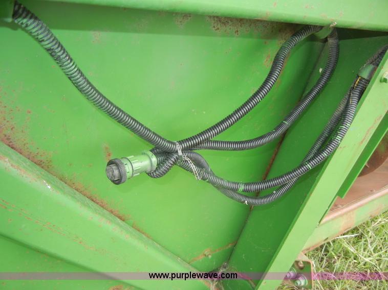 image for item D4318 John Deere 653A six row header