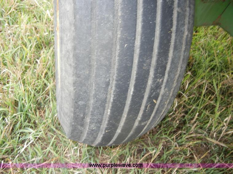 image for item D4319 John Deere 714A forage wagon