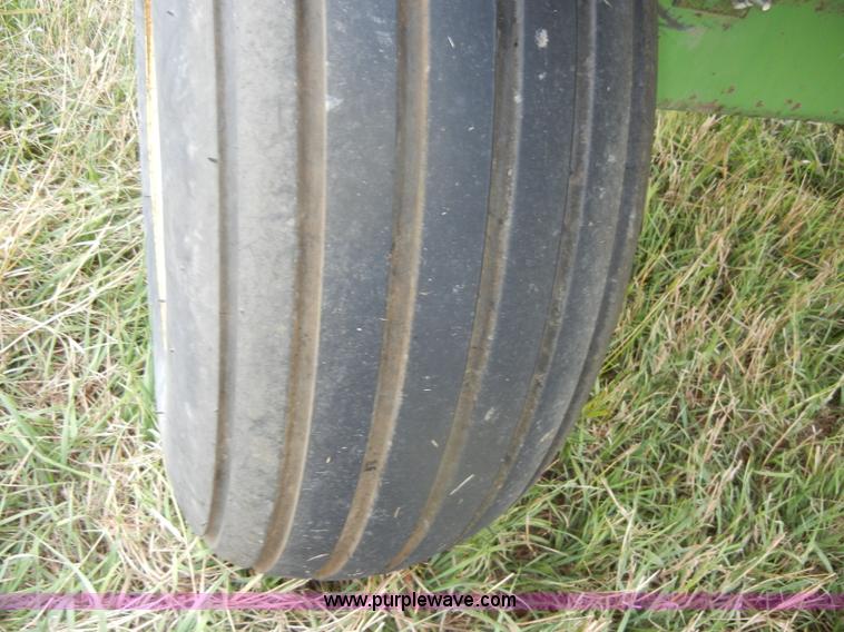 image for item D4319 John Deere 714A forage wagon