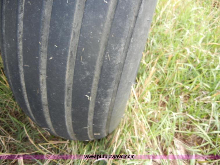 image for item D4319 John Deere 714A forage wagon