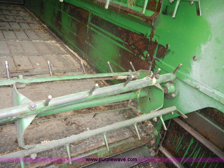 image for item D4319 John Deere 714A forage wagon