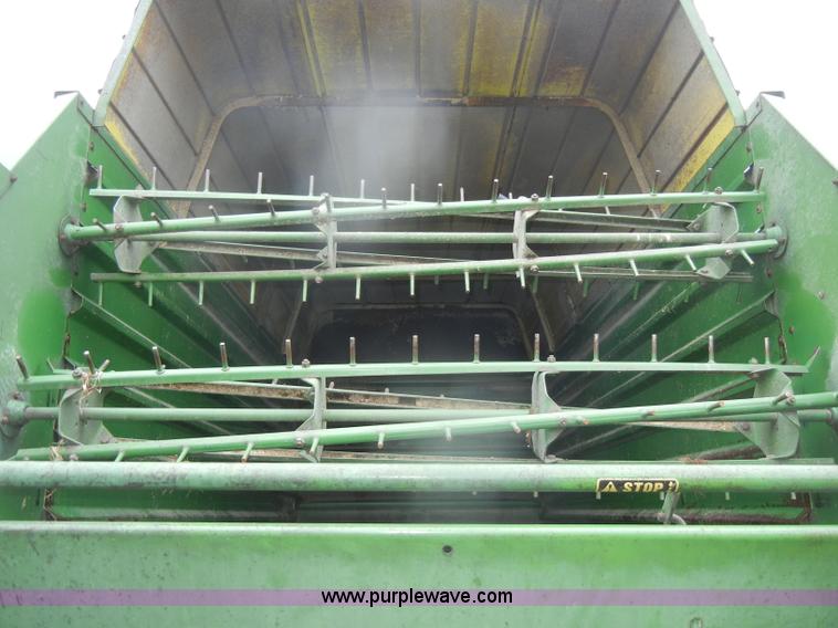 image for item D4319 John Deere 714A forage wagon