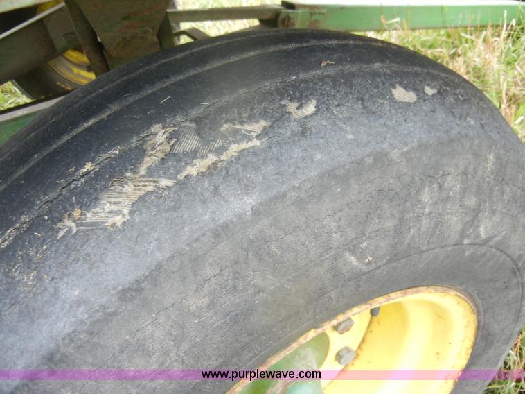 image for item D4320 John Deere 714A forage wagon