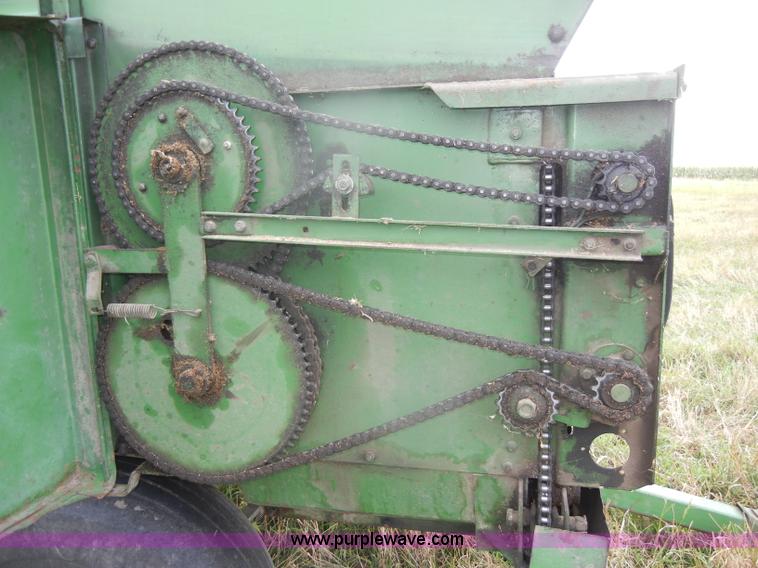 image for item D4320 John Deere 714A forage wagon