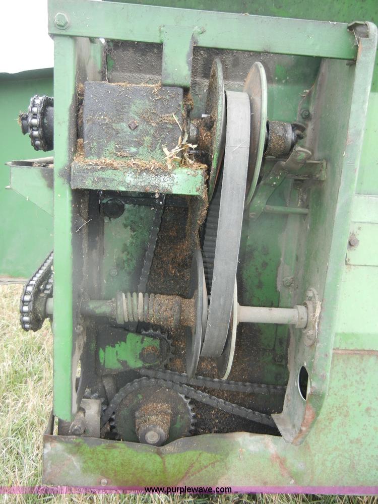 image for item D4320 John Deere 714A forage wagon