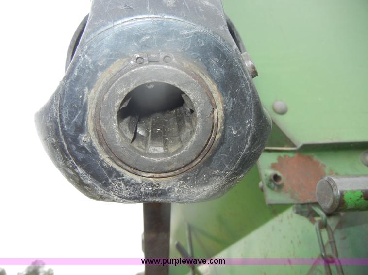 image for item D4320 John Deere 714A forage wagon