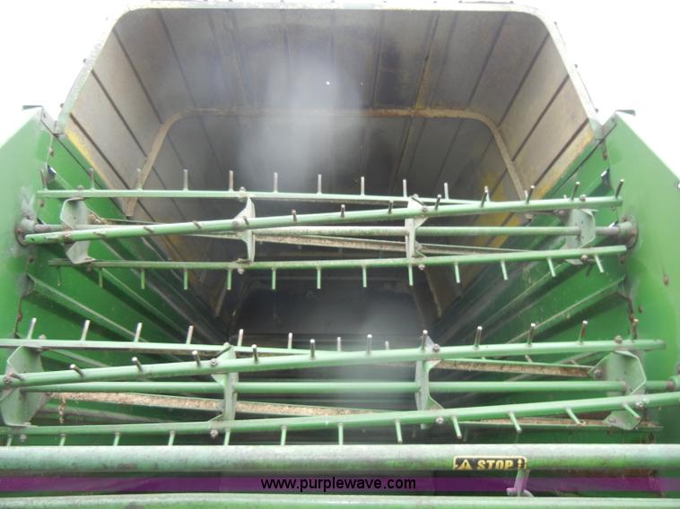 image for item D4320 John Deere 714A forage wagon