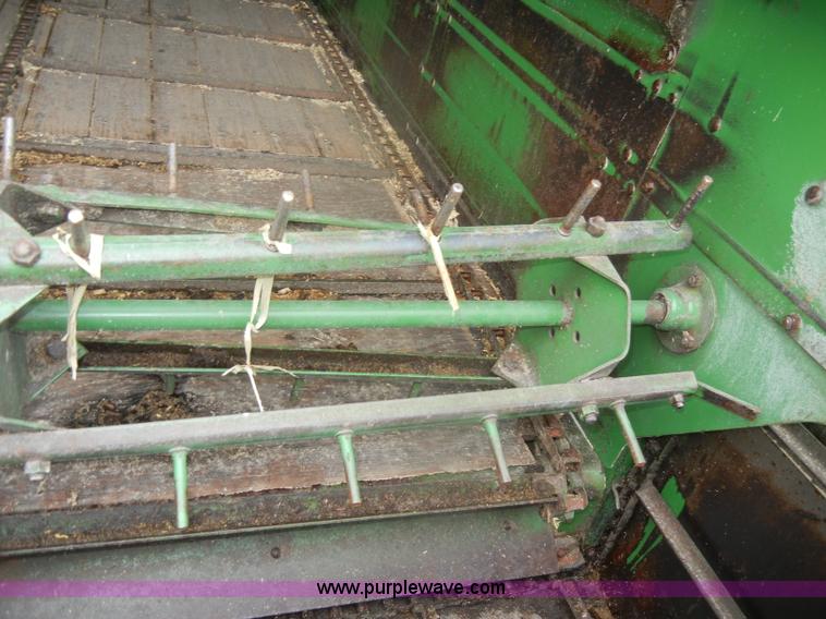 image for item D4320 John Deere 714A forage wagon